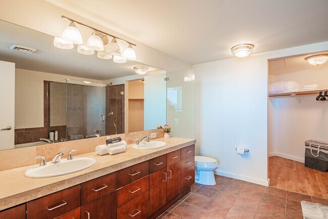 Building Photo - 44 W Monroe St