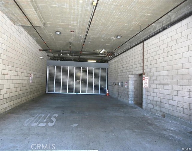 Building Photo - 133 S Los Robles Ave