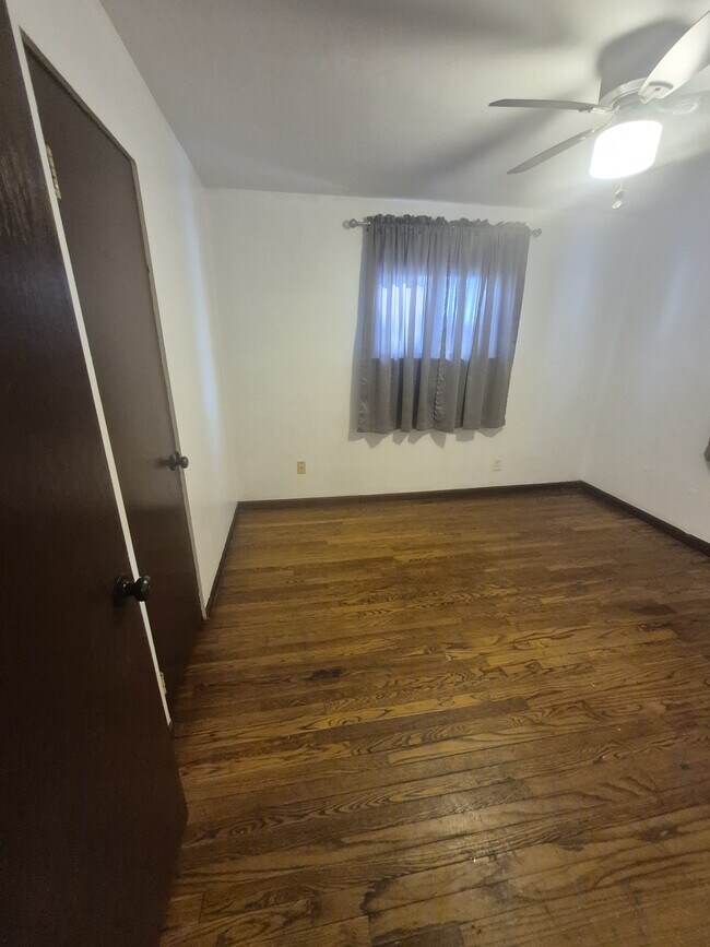 Building Photo - 28 Barto Dr