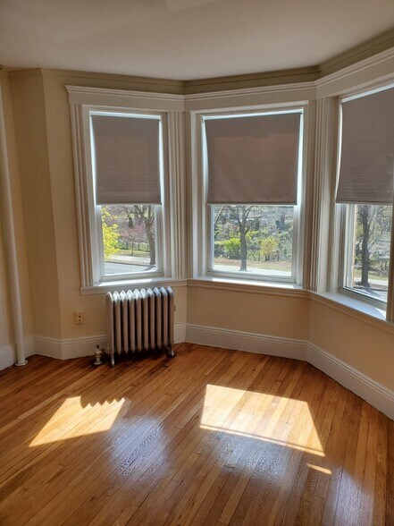 Building Photo - 1191 Boylston St