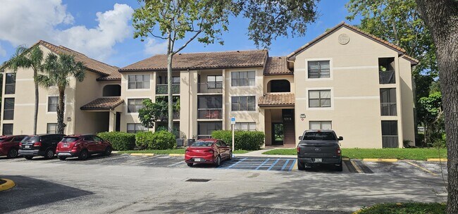 Building Photo - 4521 W McNab Rd