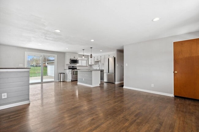 Building Photo - 3 Bedroom Ranch Home