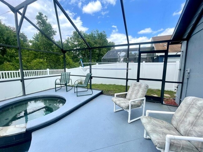 Building Photo - 2577 Oneida Loop