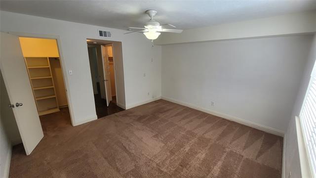Building Photo - 7903 Meadow Park Dr