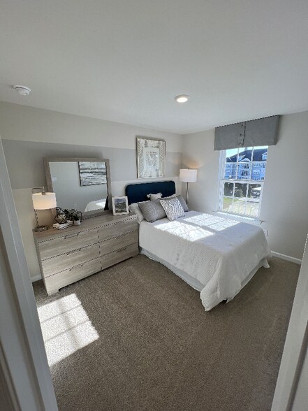 Building Photo - 28 Bay Breeze Dr