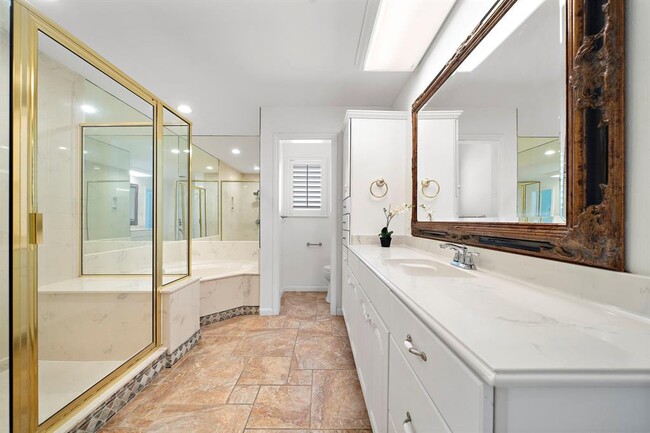 Building Photo - 7710 Antoine Dr