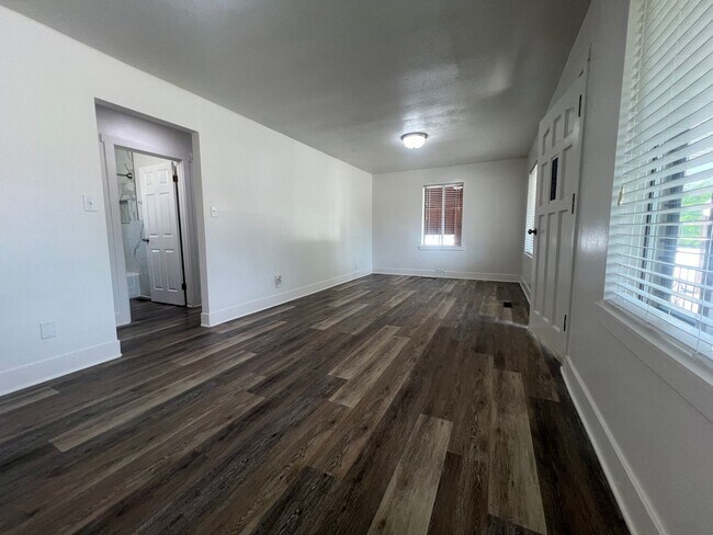 Building Photo - Beautifully Remodeled 3-Bedroom Home with Large Backyard, RV Parking & Modern Finishes in Santaqu...