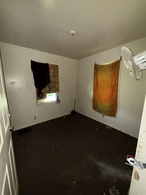 Building Photo - 3501 Milbourne Ave