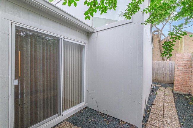 Building Photo - 2314 Silver Sage Dr