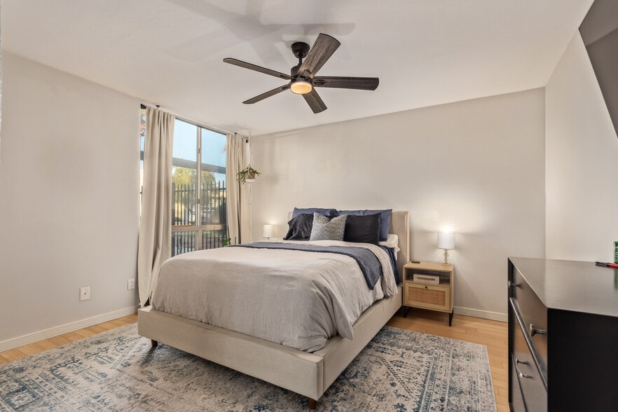 Building Photo - 1225 E Medlock Dr