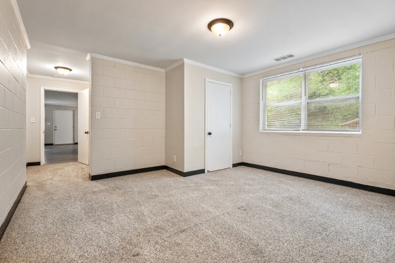 Building Photo - 2209 Morehead Ave