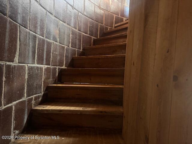 Building Photo - 206 Medei Rd