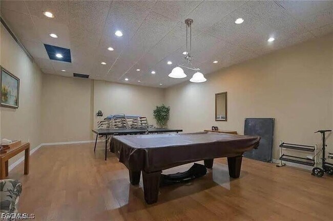 Building Photo - 6136 Whiskey Creek Dr
