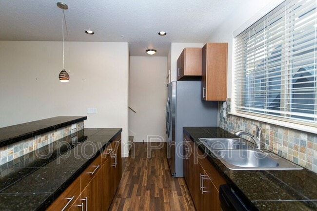 Building Photo - 7894 NE Miriam Way