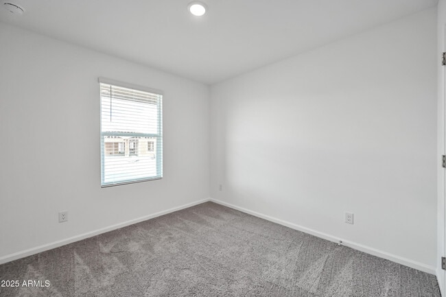 Building Photo - 1855 Yance Dr