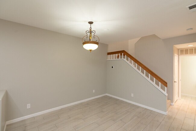 Building Photo - 3 Bedroom Townhome in the Monte Rio Community of Rancho Peñasquitos
