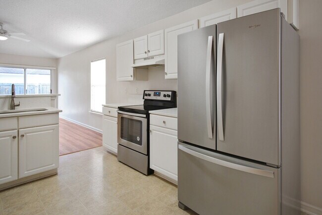 Building Photo - 1200 Woodchurch Ln