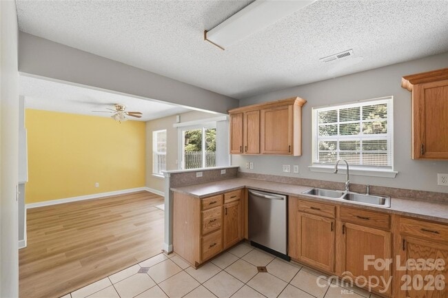 Building Photo - 3000 Brookchase Blvd