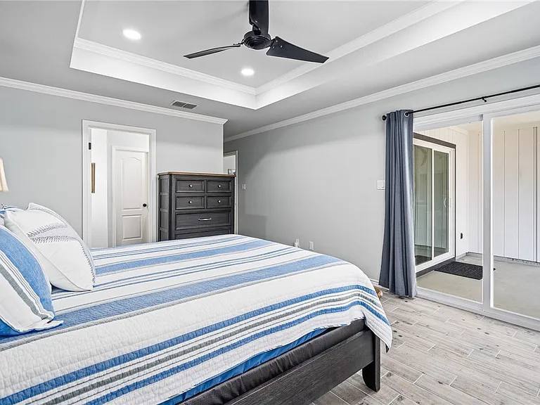 Building Photo - 1814 Seine Dr