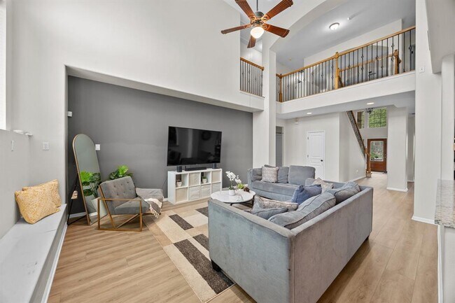 Building Photo - 4323 Angelico Ln