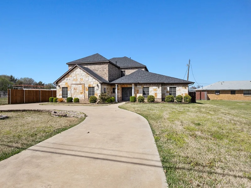 Building Photo - 3003 Russell Rd