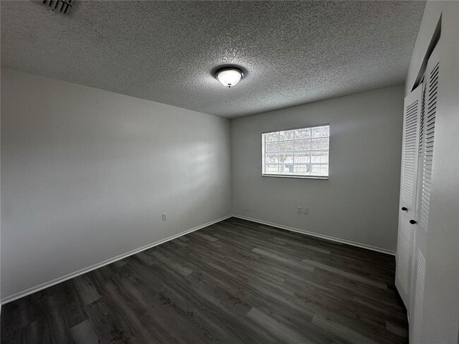 Building Photo - 4616 N Goldenrod Rd