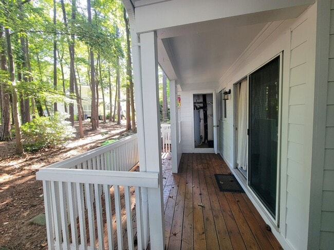 Building Photo - 3813 Carnegie Ln