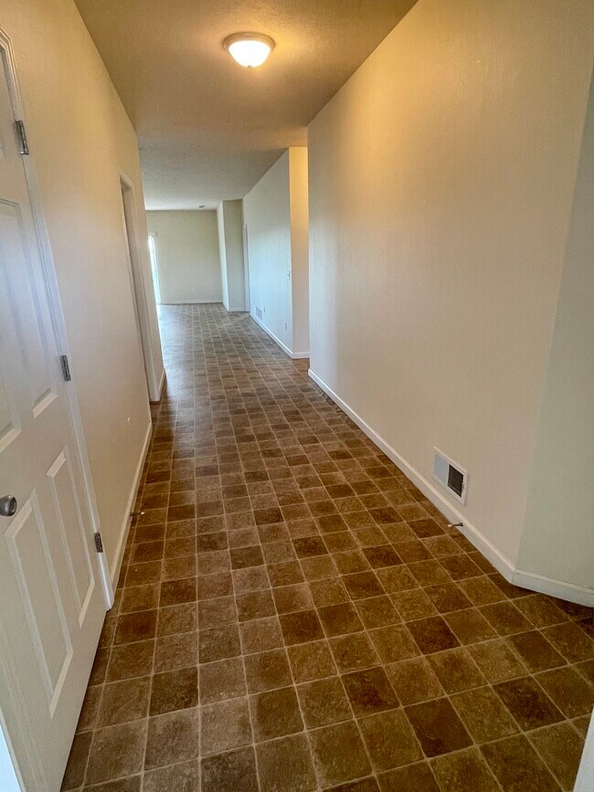 Building Photo - Stanley Point