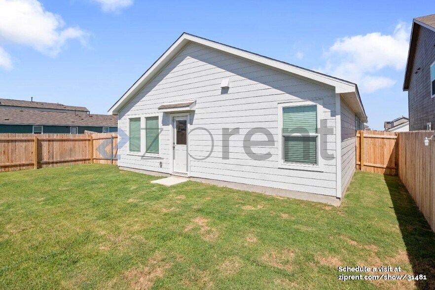 Building Photo - Unit