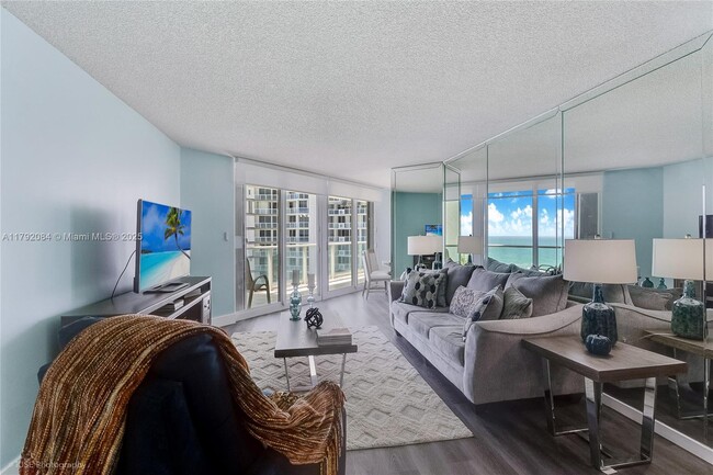 Building Photo - 16445 Collins Ave