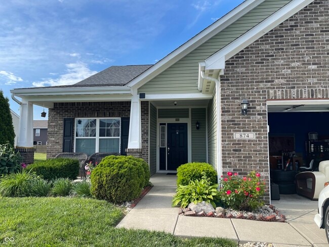 Building Photo - 874 Rosewood Dr