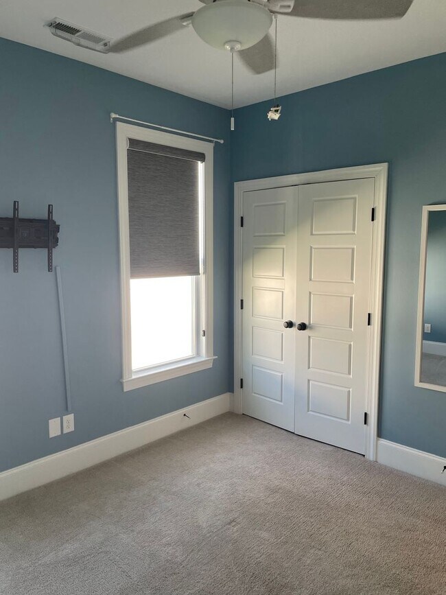 Building Photo - 1386 Arot Ct SW