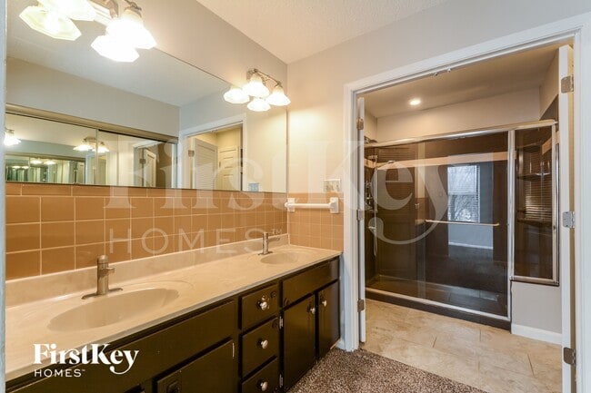 Building Photo - 4674 Peggyann Dr