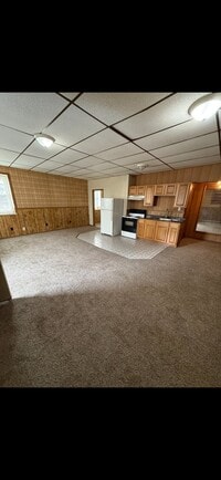 Building Photo - 255 Sunbury St
