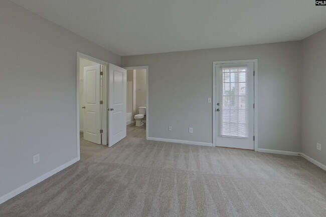 Building Photo - 344 Longfellows Ln