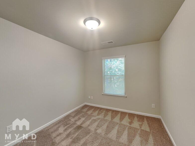 Building Photo - 8370 Douglass Trail