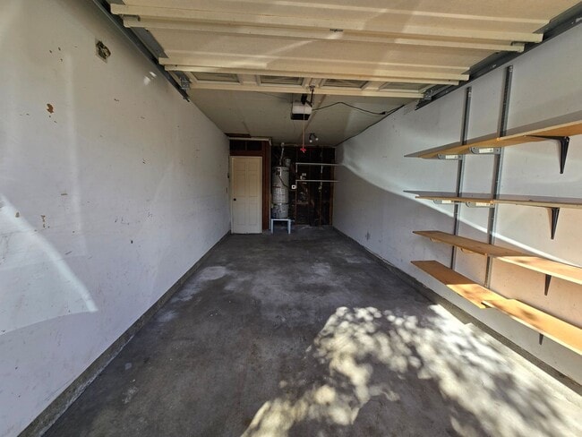 Building Photo - 3 bedroom, 2 bath home in the Balboa Towers Complex