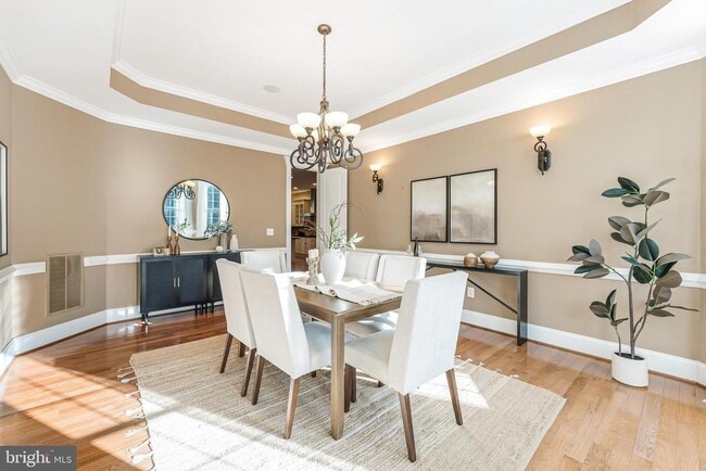 Building Photo - 829 Golden Arrow St