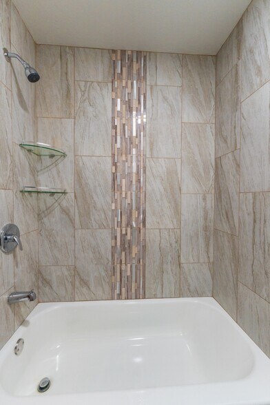 2nd Bathroom - 2102 Custer Ave