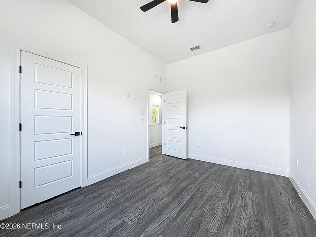 Building Photo - 8912 Hogan Rd