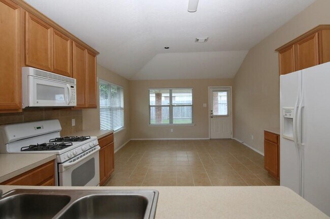 Building Photo - 14715 Country Rose Ln