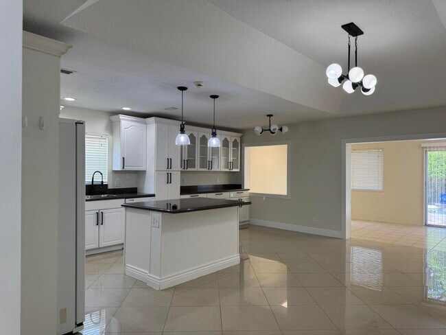 Building Photo - 20844 Concord Green Dr W