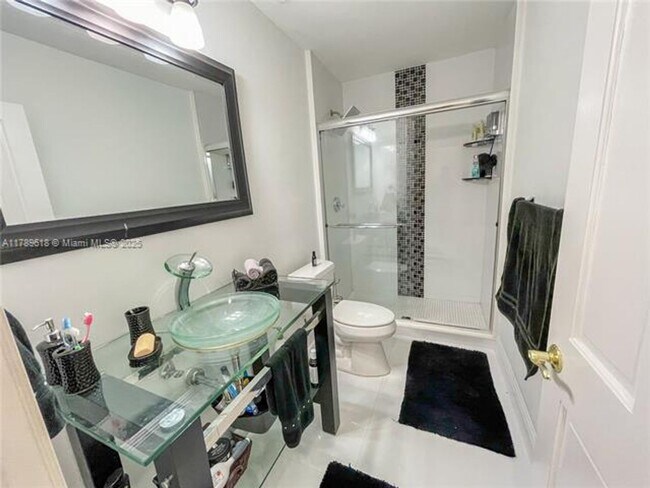 Building Photo - 194 Caoba Ct