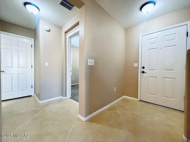 Building Photo - 2736 N Neruda Ln
