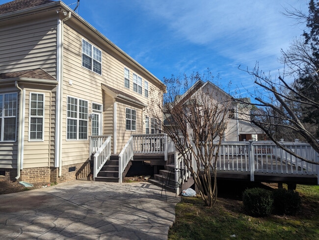 Building Photo - 2119 Priory Ct