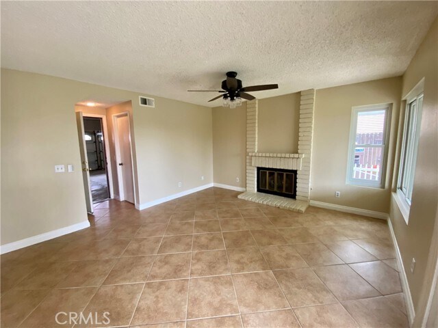 Building Photo - 22817 Sweet Pea Cir