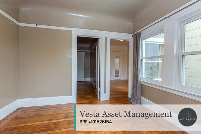 Building Photo - Charming Inner Sunset Home with Classic Ch...