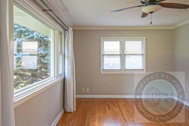 Building Photo - Move In Special  $600.00 off the Deposit!!...