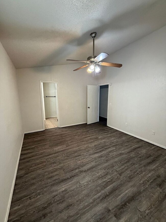 Building Photo - Completely Remodeled 2 Story Duplex - Putnam City Schools - Must See