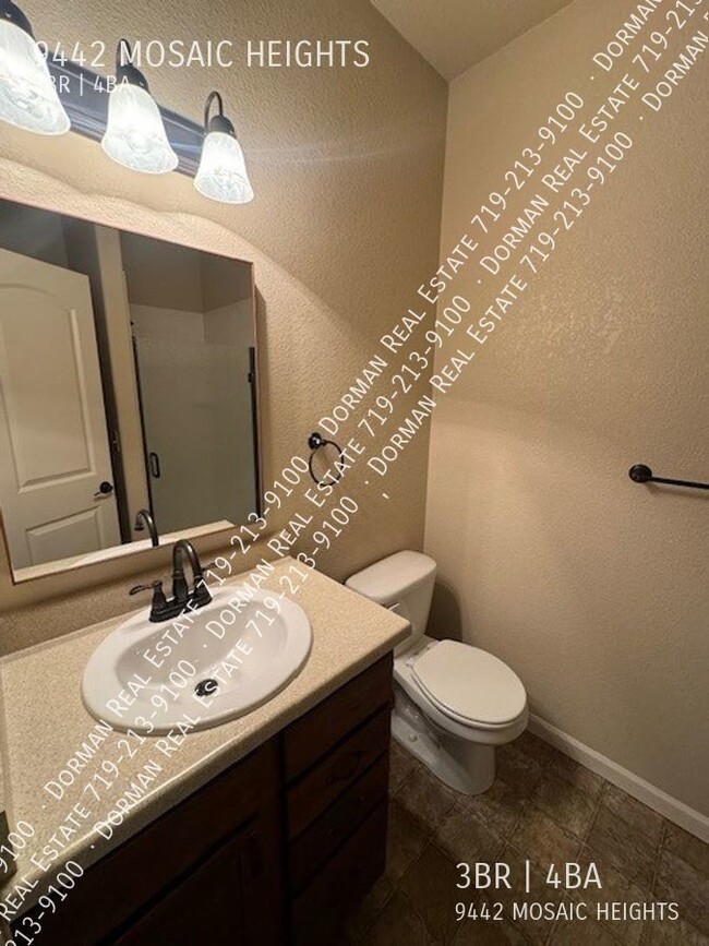 Building Photo - 9442 Mosaic Heights